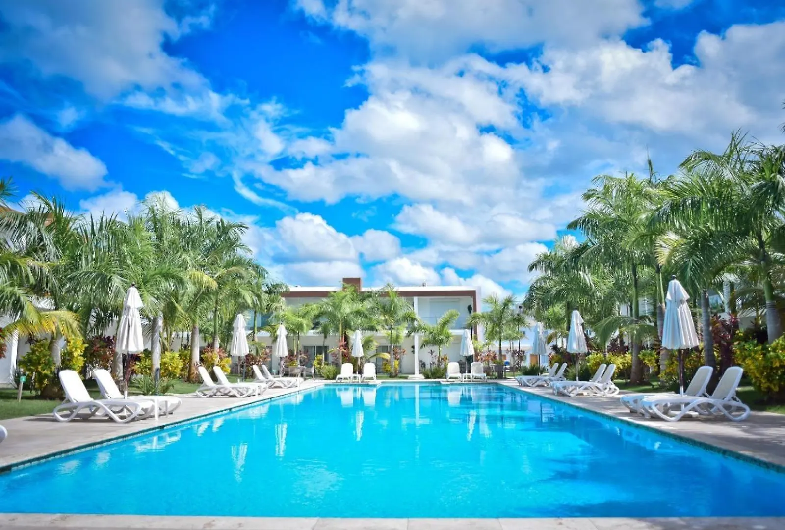Stylish And Modern 2 Bedroom Villa With Pool View Cuevas