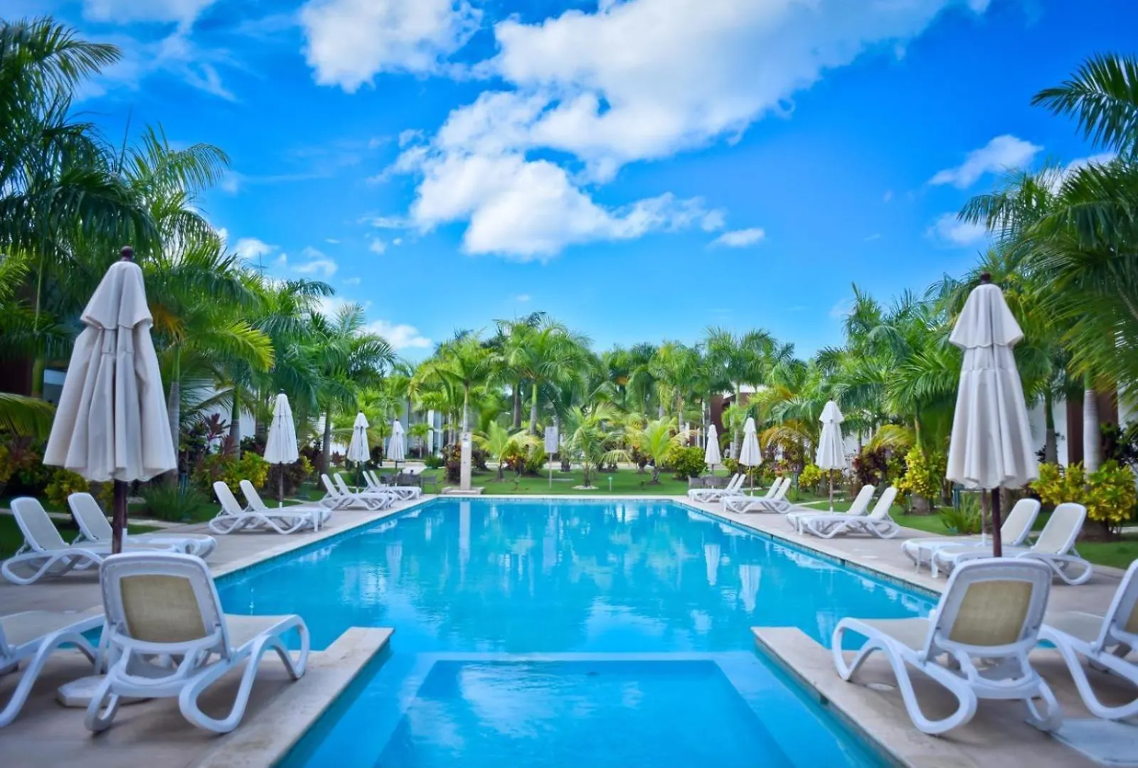 Stylish And Modern 2 Bedroom Villa With Pool View Cuevas